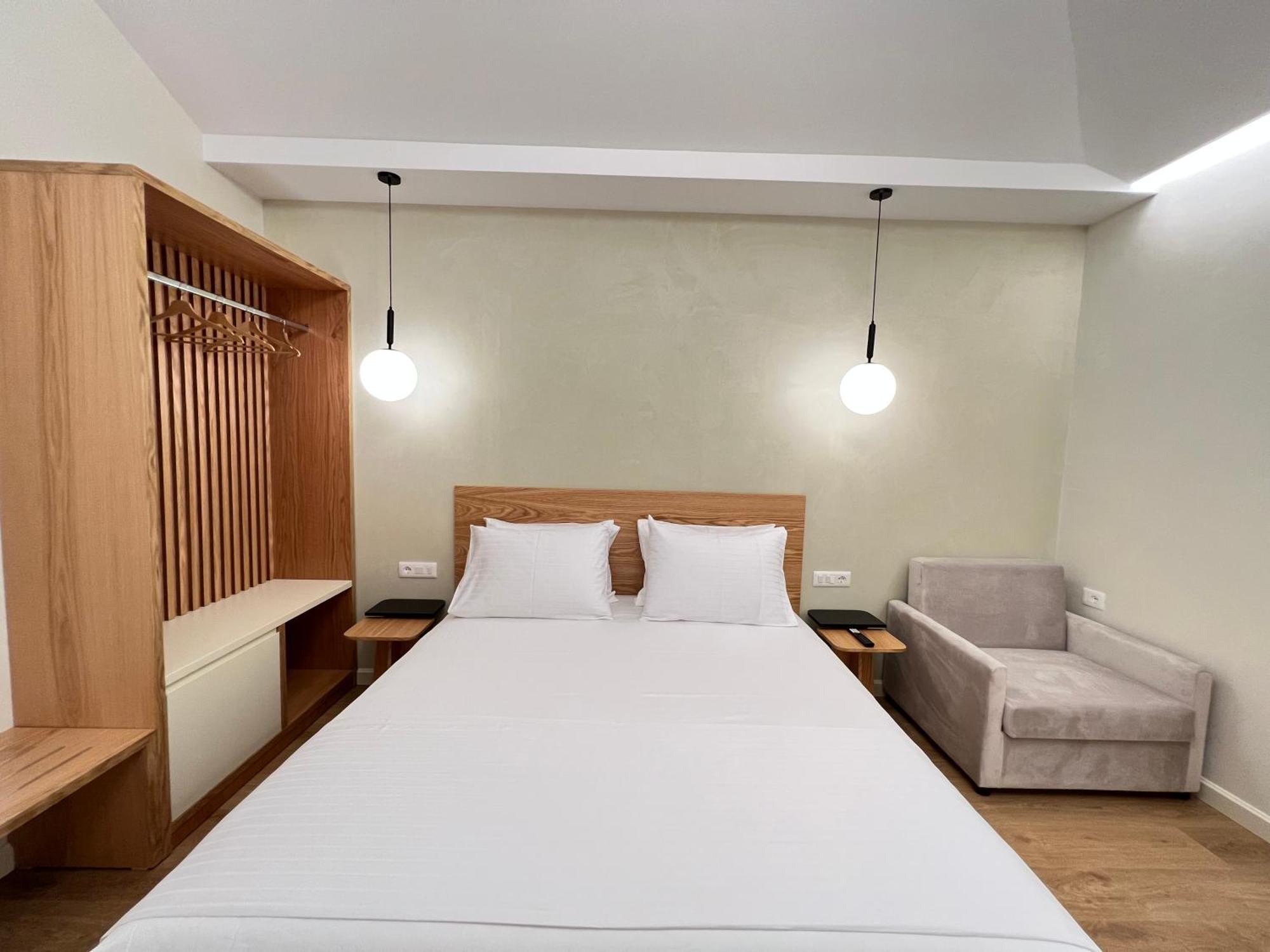 Elpis Guest House ヒマラ エクステリア 写真