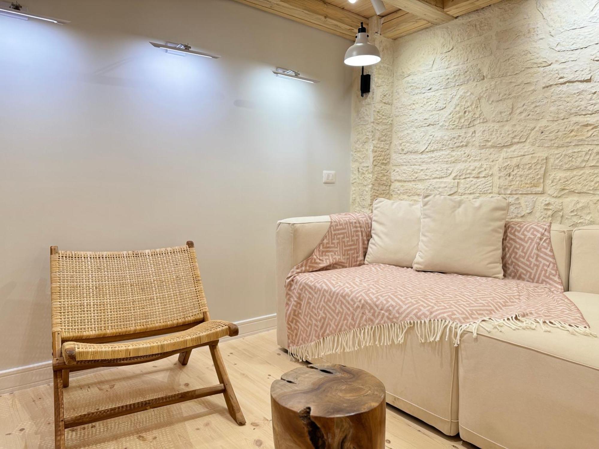 Elpis Guest House ヒマラ エクステリア 写真